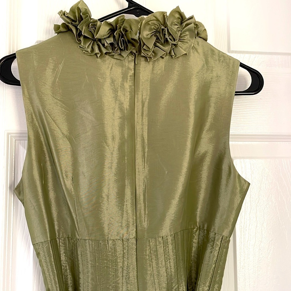 Vtg London times elegant satiny martini olive  sleeveless dress in size 8P - Picture 6 of 7
